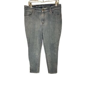 Chico's Perfect Stretch Girlfriend Slim Ankle Jeans Size 2.5R Embellished Split